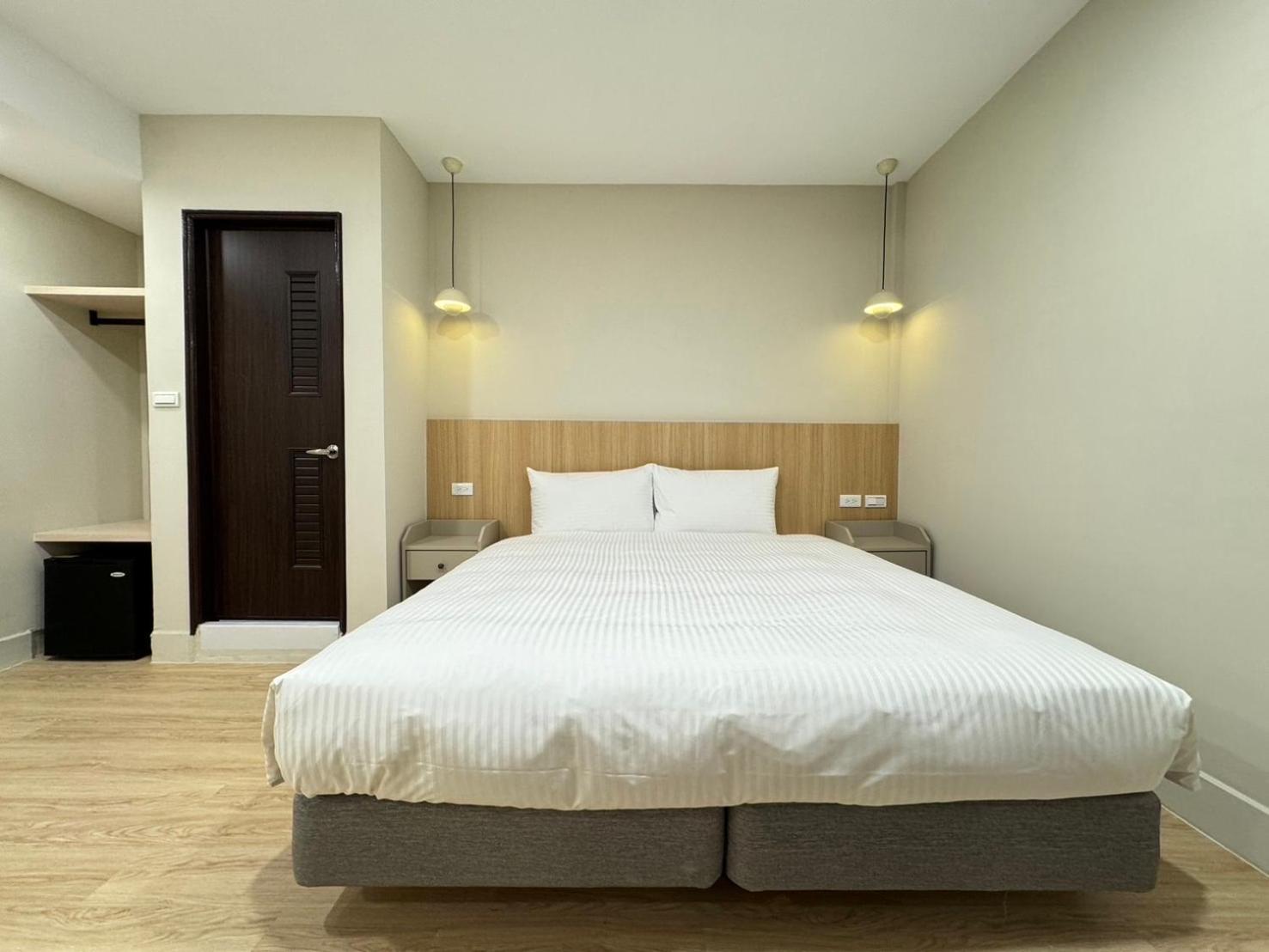 Yoshi Hotel - Tainan Sinmei Branch ภายนอก รูปภาพ