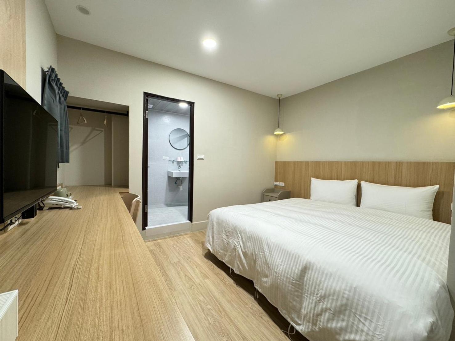 Yoshi Hotel - Tainan Sinmei Branch ภายนอก รูปภาพ